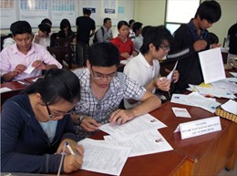 Kết thúc nộp hồ sơ đăng ký dự thi ĐH, CĐ năm 2012: Nhìn về tương lai nguồn nhân lực
