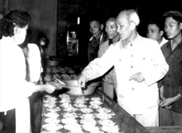 Nhân dịp kỷ niệm sinh nhật lần thứ 122 của Chủ tịch Hồ Chí Minh: Lý luận tư tưởng Hồ Chí Minh thể hiện triết học của thời đại