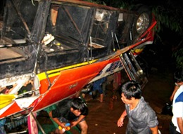 Vụ xe khách rơi xuống sông Srêpôk: Danh sách nạn nhân được cấp cứu tại BV 