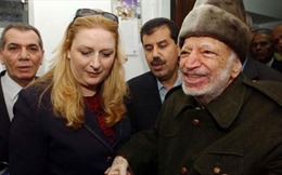 Vợ lãnh tụ Arafat đề nghị Pháp tuyên bố chồng bà bị sát hại