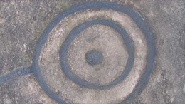 Hình khắc cổ bí ẩn trên đá ở Hà Giang