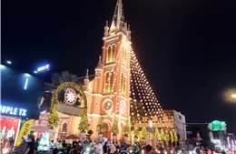 TP Hồ Chí Minh lung linh sắc màu đón Giáng sinh