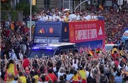 Hàng chục nghìn người ăn mừng đội tuyển Tây Ban Nha vô địch EURO 2024