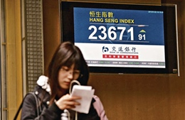 Chứng khoán Hong Kong đạt mức cao nhất 20 tháng qua