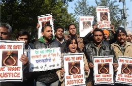 Ấn Độ chính thức xét xử vụ hiếp dâm tập thể 