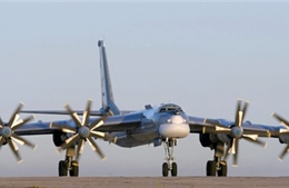 Máy bay ném bom chiến lược Nga tuần tiễu Bắc Băng Dương