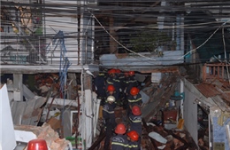 Đã tìm thấy xác 5 nạn nhân trong vụ nổ gây sập nhà