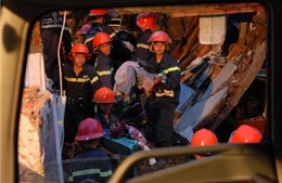 10 người tử vong trong vụ nổ, sập nhà định mệnh