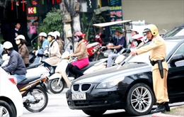 CSGT Hà Nội không giữ xe vi phạm vào giờ cao điểm 