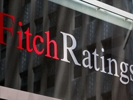 Fitch hạ xếp hạng tín dụng của Italy 