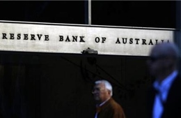 Australia: Báo động tình trạng giao dịch ngân hàng bất hợp pháp