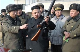 Ông Kim Jong Un thị sát tập trận gần biên giới 