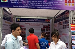 Khối ngành kinh tế vẫn “nóng”