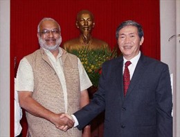 Đoàn đại biểu Đảng Cộng sản Ấn Độ thăm Việt Nam 