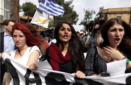 Gói cứu trợ cho Cyprus - thuốc đắng có giã tật?