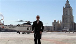 Thủ tướng Nga đổi limo sang trực thăng