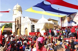 Tổng thống lâm thời Venezuela vẫn chiếm lợi thế