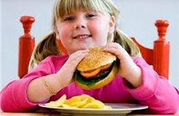 Bát, đĩa ăn nhỏ giúp trẻ tránh béo phì 