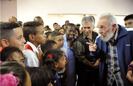 Lãnh tụ Fidel Castro xuất hiện trước công chúng