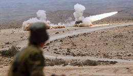 Israel pháo kích Syria 