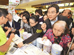 Hong Kong: Buôn lậu sữa nhiều hơn buôn lậu ma túy