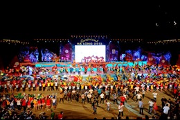 Lộng lẫy đêm Carnaval Hạ Long