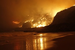 Cháy rừng dữ dội ở Mỹ