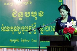 Báo Tin tức giúp đồng bào Khmer 