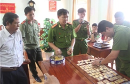 Trả lại 186,5 lượng vàng cho gia đình bị trộm 