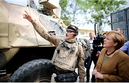 Bà Merkel bất ngờ thăm căn cứ Đức tại Afghanistan