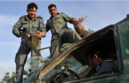 Taliban &#39;tấn công mùa xuân&#39;, 10 người thiệt mạng
