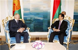 Thủ tướng Nguyễn Tấn Dũng hội kiến Tổng thống Belarus 