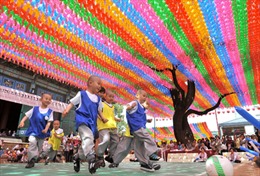 Người dân Seoul hào hứng hòa vào lễ Phật Đản