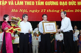 Suốt đời học tập và làm theo tấm gương đạo đức Hồ Chí Minh 
