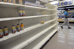 Đằng sau chuyện khan hiếm nhu yếu phẩm tại Venezuela 