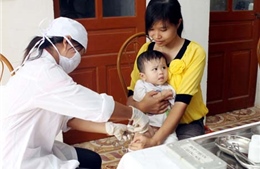 Không nên tiêm vắcxin dịch vụ cho trẻ tại nhà 