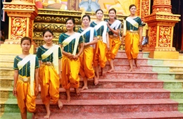 Trang phục truyền thống của phụ nữ Khmer