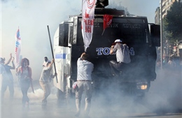 Thổ Nhĩ Kỳ bắt 1.700 người biểu tình quá khích