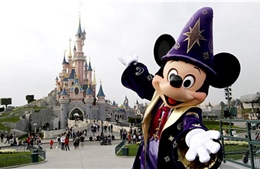 Hoàng tử Arập chi 15 triệu euro thuê cả Disneyland 