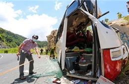 Bộ Giáo dục hỗ trợ gia đình giáo viên trong vụ tai nạn tại Khánh Hoà 