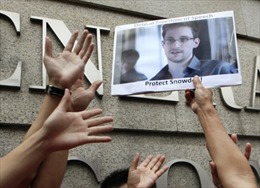 Snowden bị điều tra hình sự