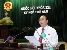 Phó Thủ tướng Nguyễn Xuân Phúc trực tiếp trả lời chất vấn