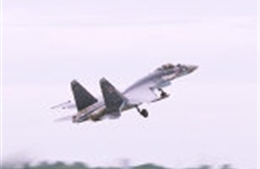 Xem Su-35 thể hiện bản lĩnh
