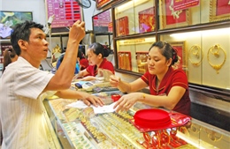 Giá vàng thấp nhất trong 2 năm qua