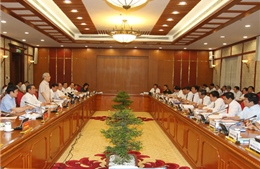 Bộ Chính trị làm việc với Ban Thường vụ Tỉnh ủy Nghệ An 