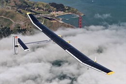 Máy bay năng lượng Mặt trời bay xuyên nước Mỹ 