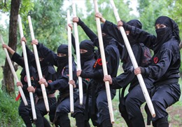 Nữ ninja Iran khổ luyện