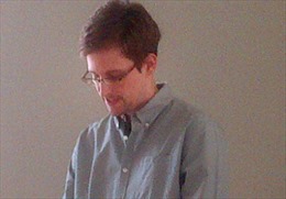 Mỹ cảnh báo Nga nếu cho Snowden tị nạn 