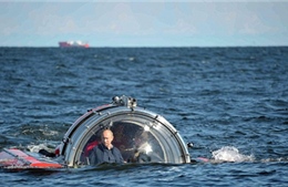 Putin lặn biển xem tàu chiến đắm 