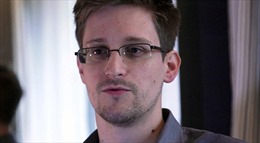 Snowden nhận giải thưởng &#39;Người thổi còi&#39; từ Đức